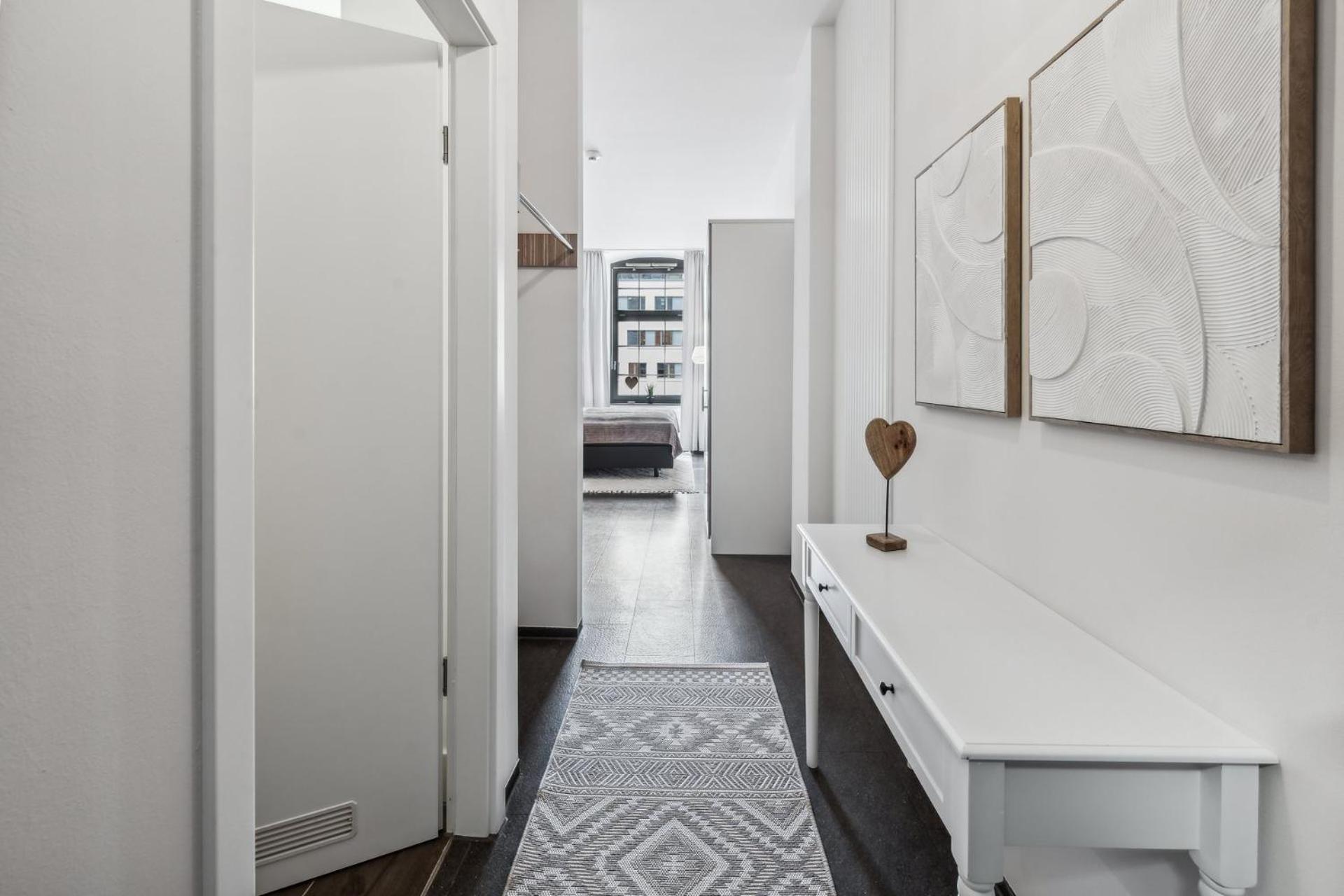 Apartment Erba Retreat! Barrierefreies, Modernes 1-zimmer-appartement In Optimaler Lage! *
